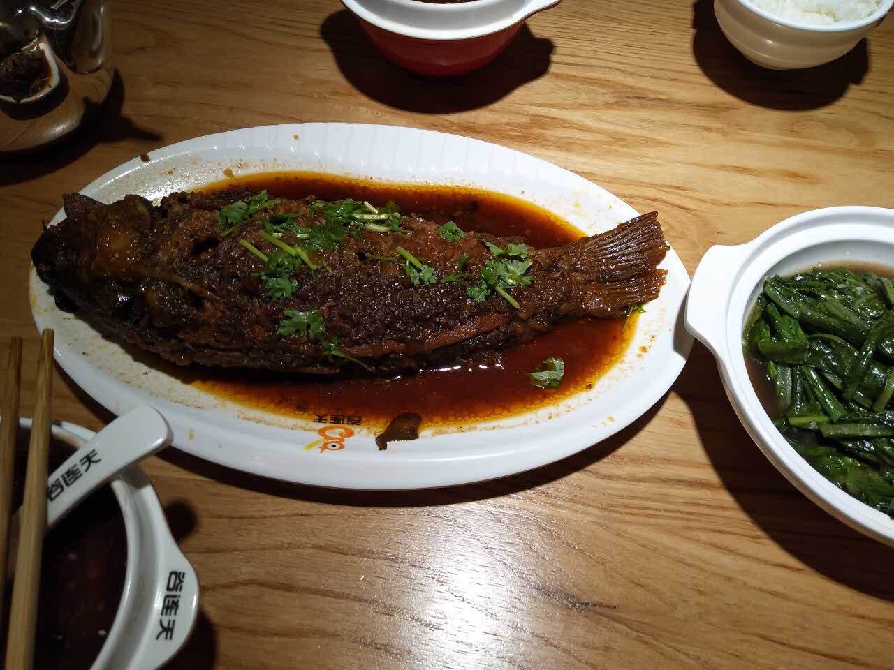 2023谷连天八宝粥(谈固店)美食餐厅,总来谈固这个店吃,老烧鱼的.