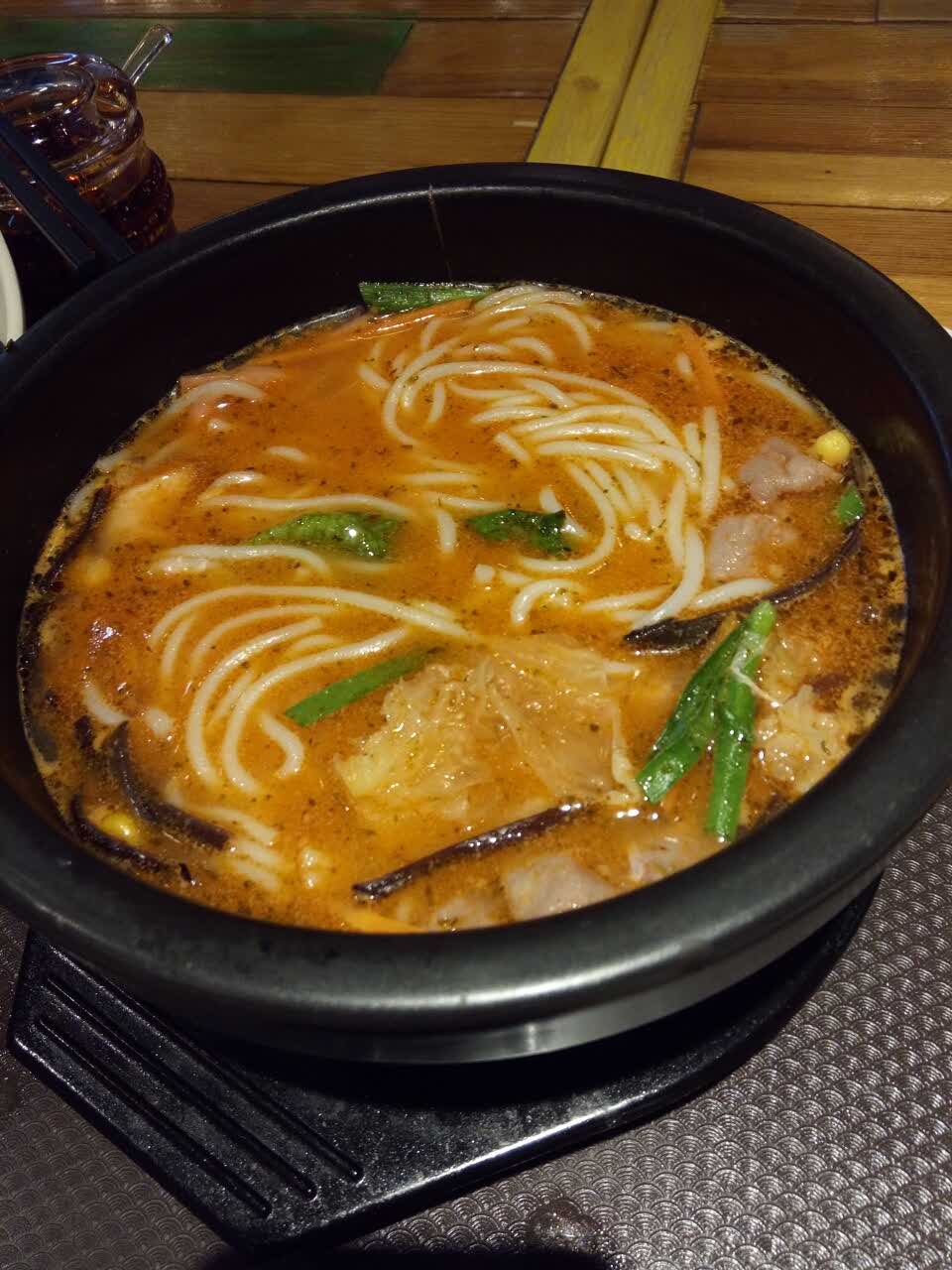 2021阿芳鸡汤米线美食餐厅,汤不如阿香 但是价钱在这还.