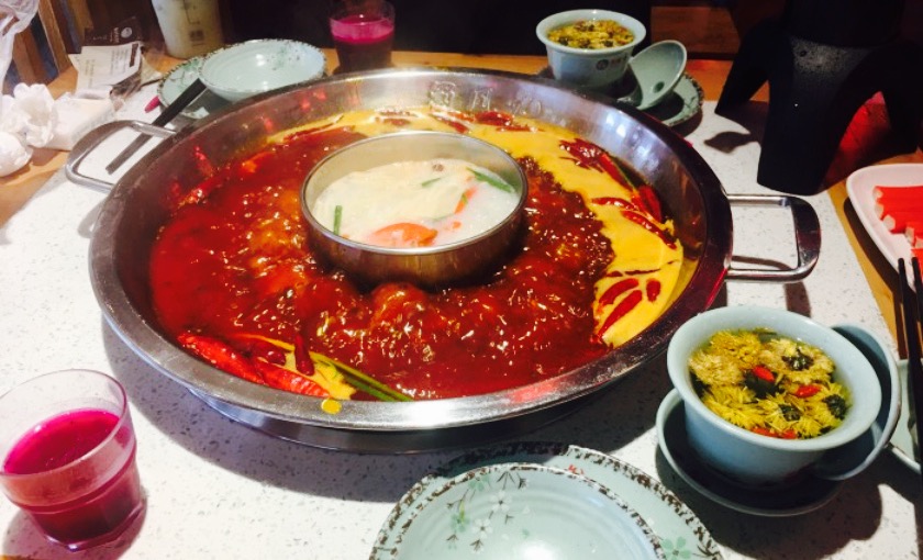 2023蜀凤九成都火锅(步行街店)美食餐厅,肉类和蔬菜都处理得很卫生,.