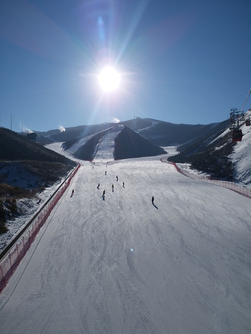 杭州富阳滑雪场图片