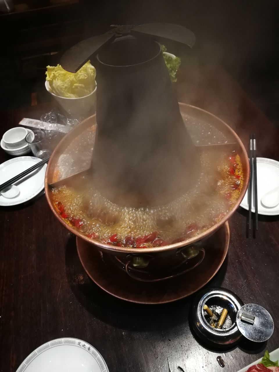 滋品华鼎轩大铜锅