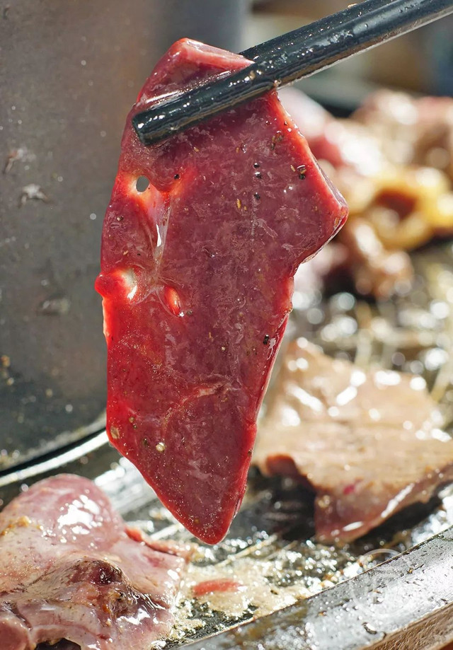 如何腌制烤牛肉让牛肉变嫩 100i0s000000hlp6701A7_R_640_10000_Q90.jpg