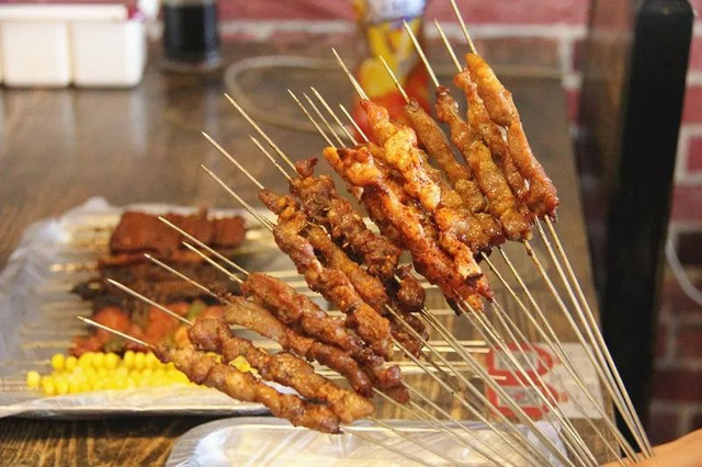 好评1000+的网红烧烤店，你还没pick吗？