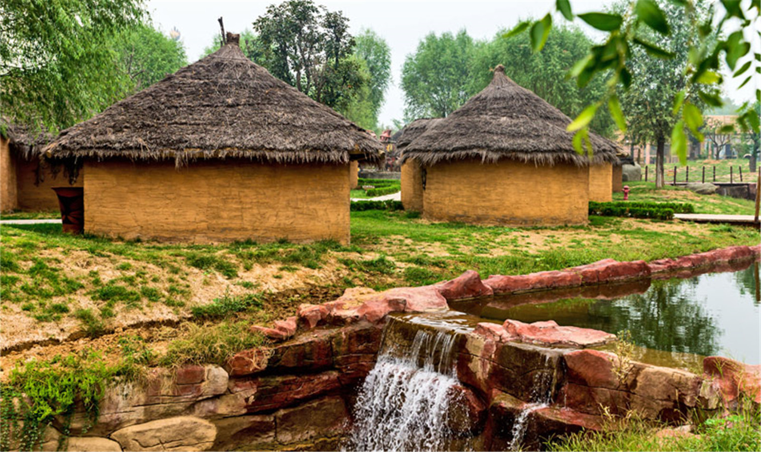 大汶口古村 直线距离 100m