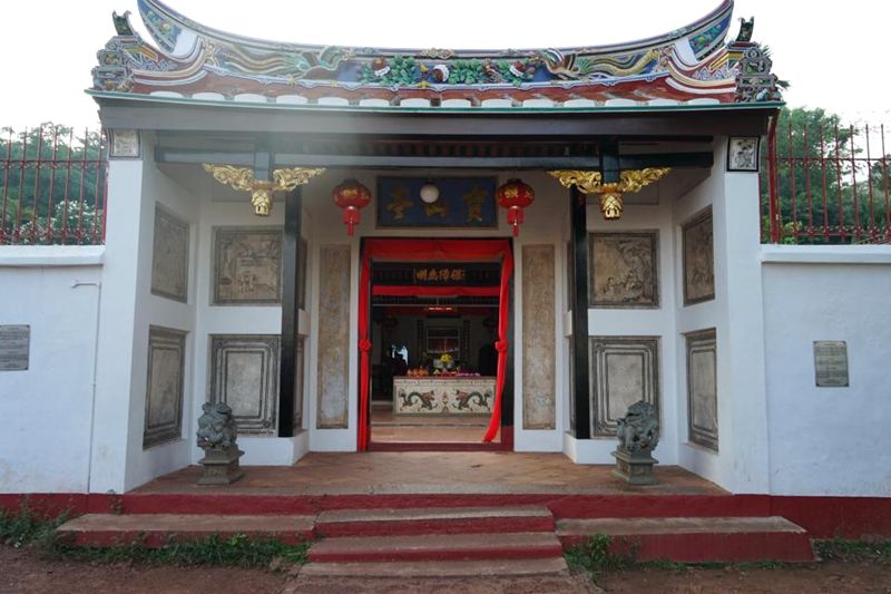 的华人纪念他建的,很小的庙,听讲解一下还是能了解多一些历史,感觉