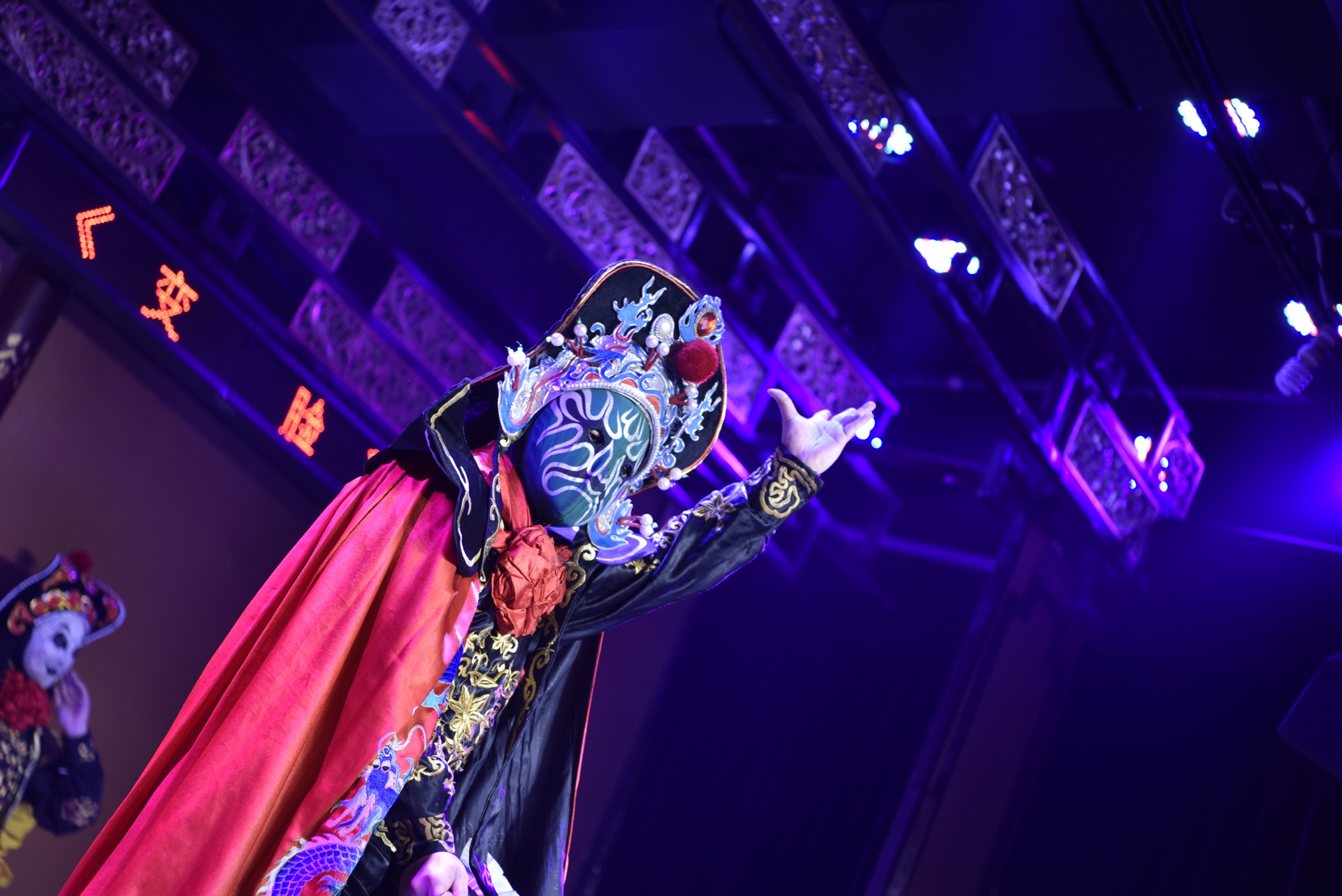 盖碗儿·梨园茶馆(川剧变脸表演戏院)