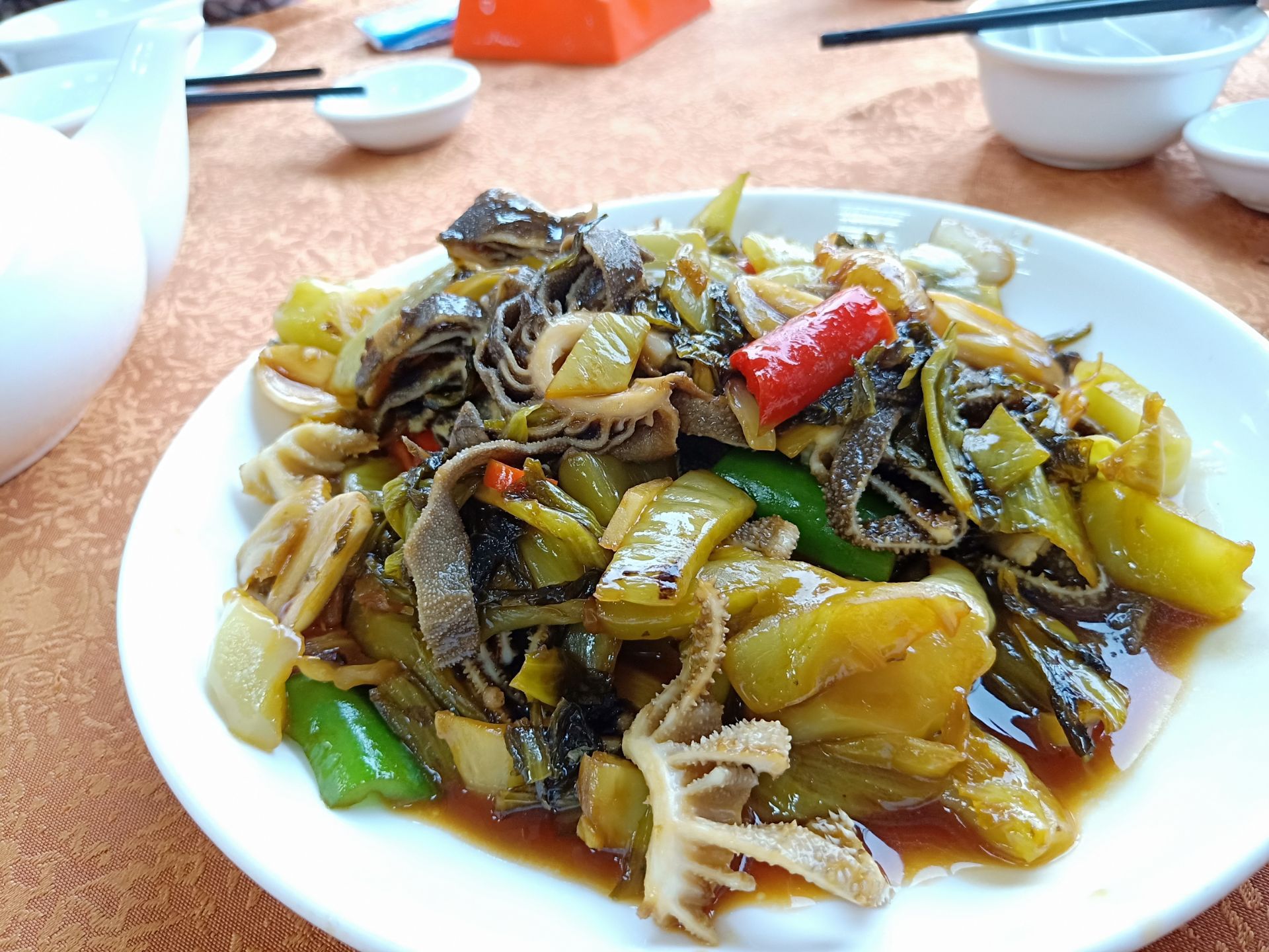 湛江何記安鋪雞飯店好吃嗎,何記安鋪雞飯店味道怎麼樣,環境/服務好不