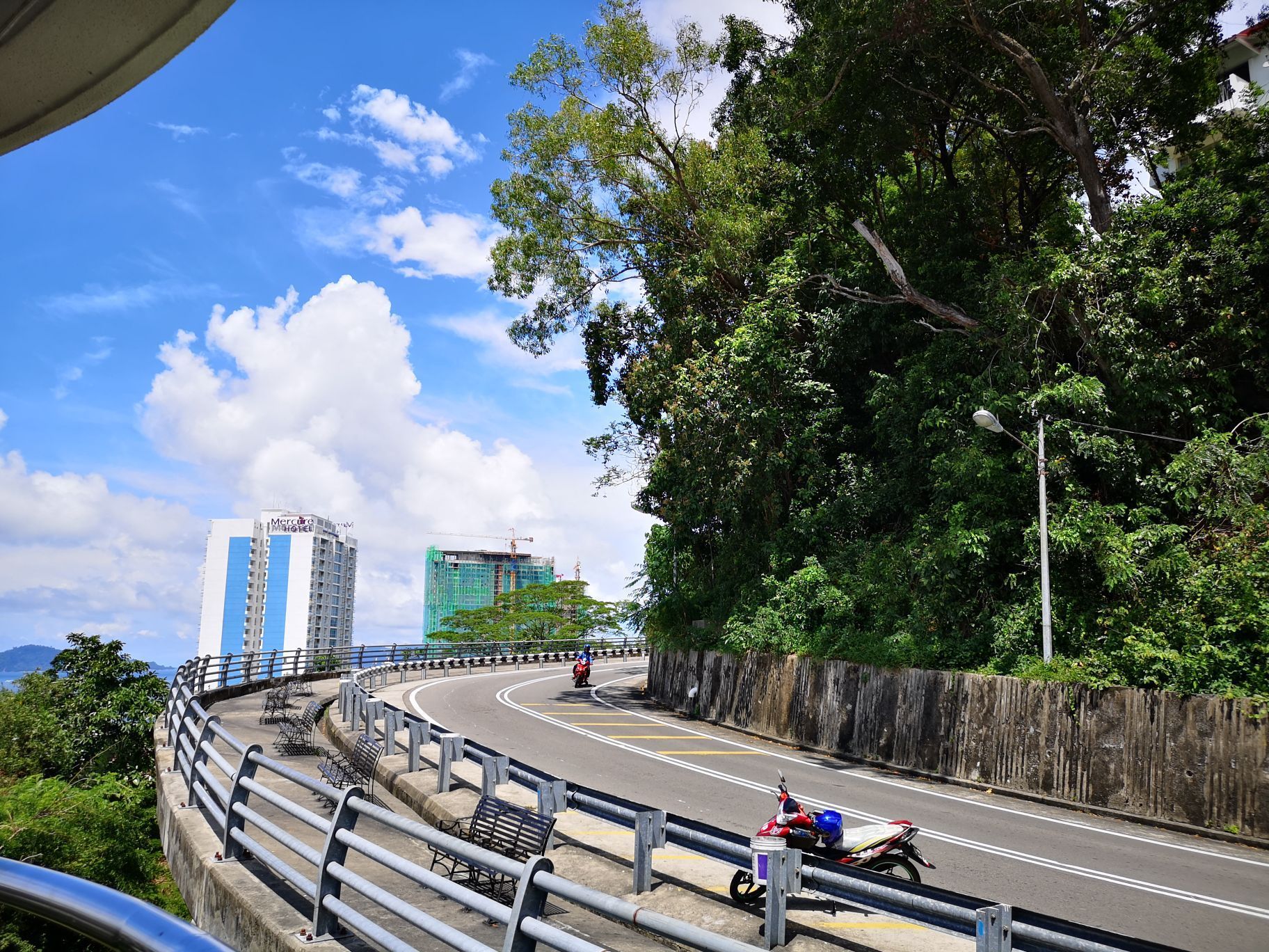 2023信号山观景台游玩攻略,信号山观景台就在亚庇市区，...【去哪儿攻略】