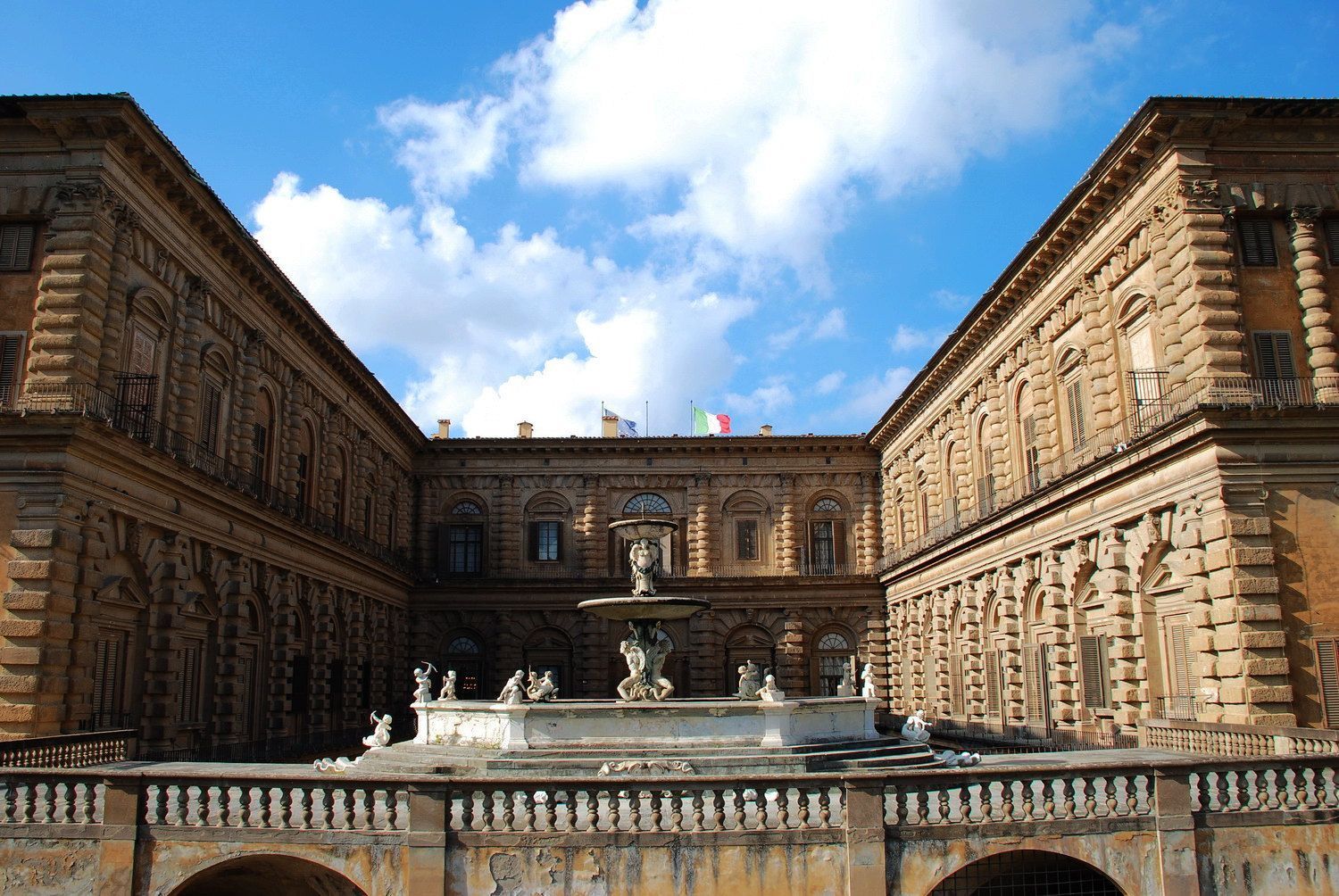 佛罗伦萨皮蒂宫好玩吗,佛罗伦萨皮蒂宫景点怎么样_点评_评价【携程