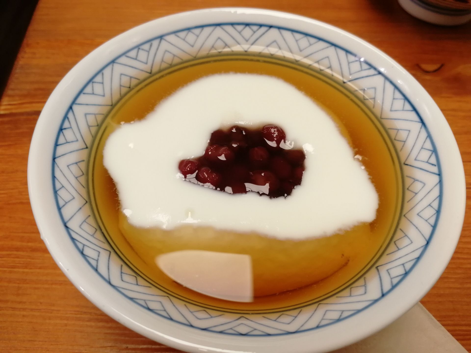 红豆麻薯糖水16元麻薯很幼滑带有少少的牛奶香味道不错