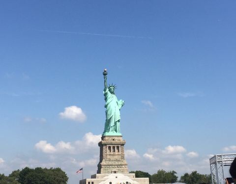 自由女神像是谁给的 100isa114zyp2x4e821E6_C_480_375.jpg