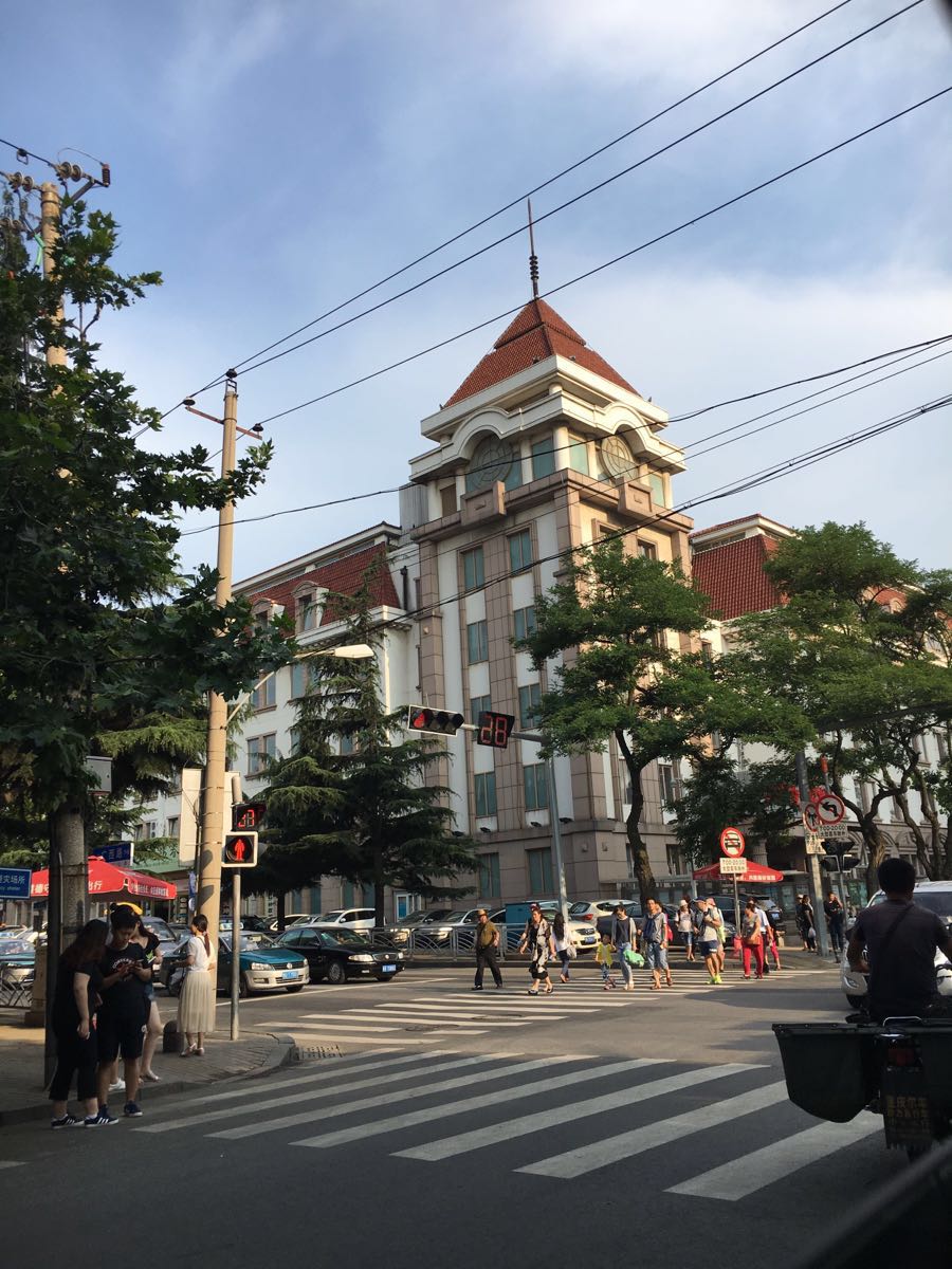 【携程攻略】青岛中山路商业街购物,静下心来漫步中山路,品位德式