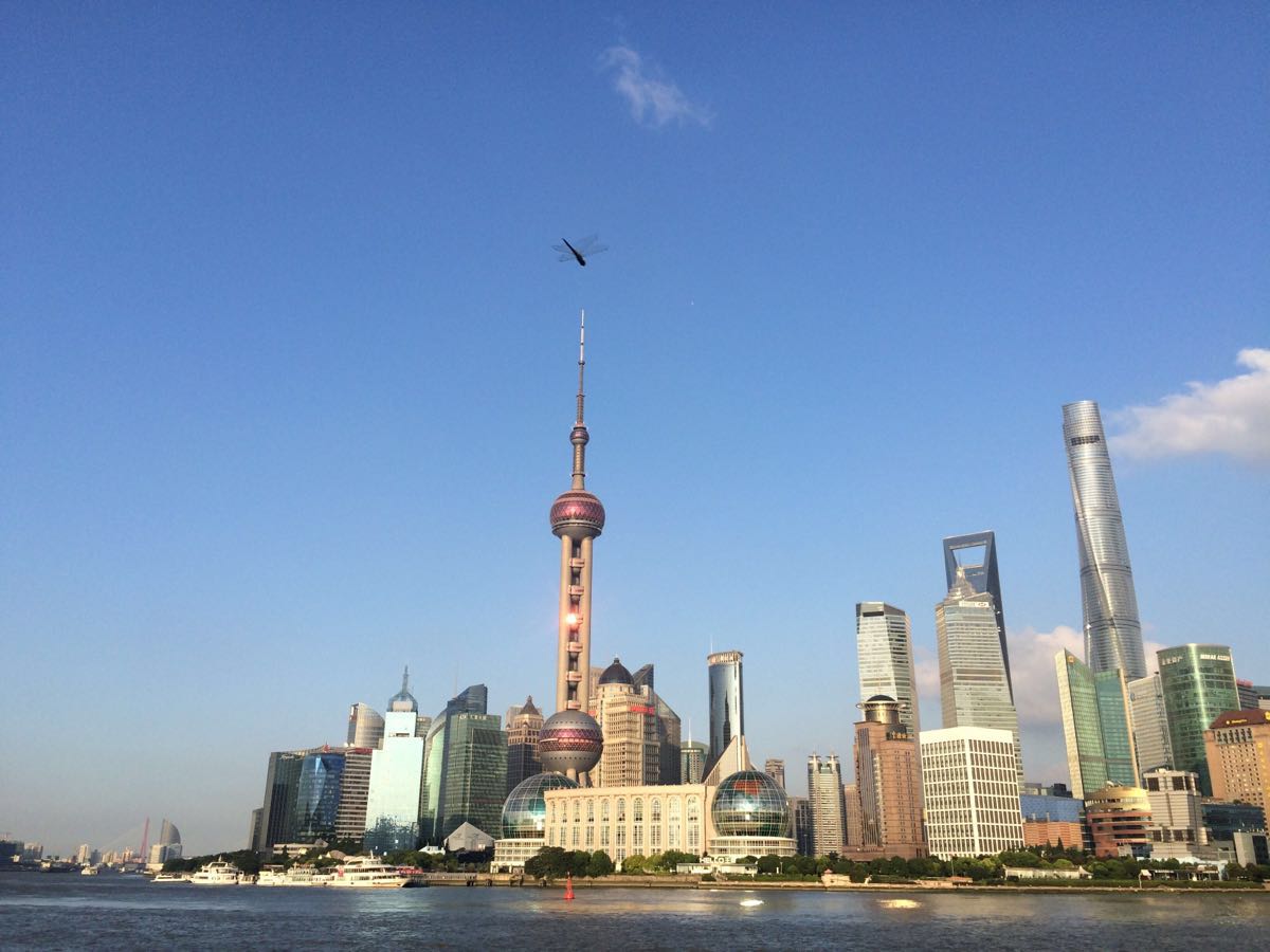 【携程攻略】上海外滩景点,下午去的,特舒服,风吹着,照拍着,人挤着