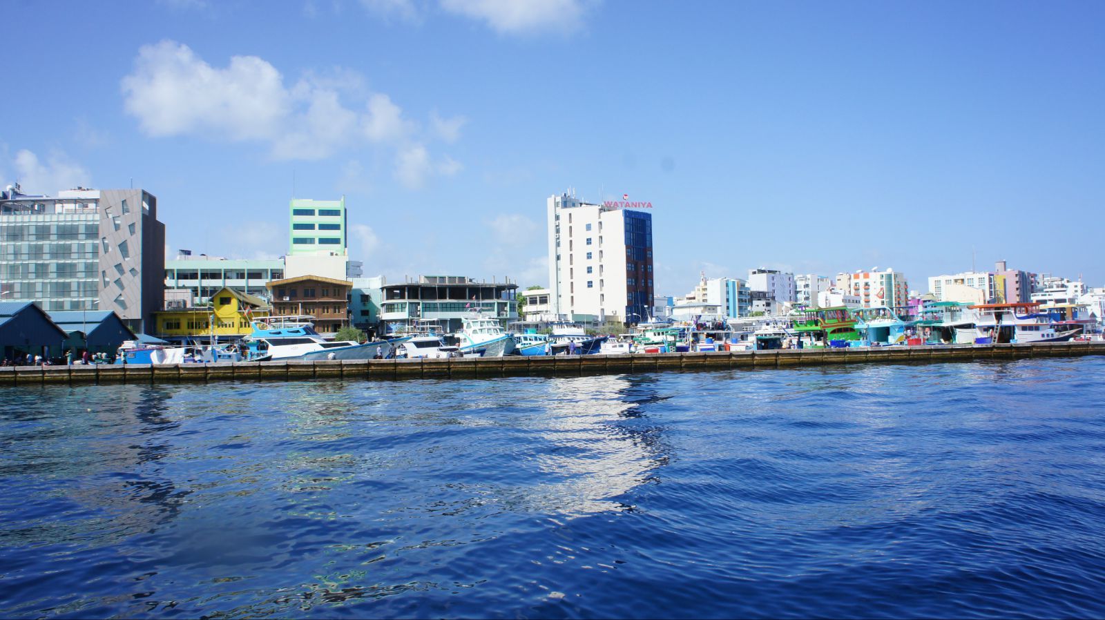 【携程攻略】马累马累市景点,马累male是马尔代夫的首都,也是世界上最