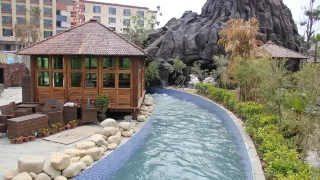 2-Day Meizhou Tour: Hot Springs and Waterfalls, Hakka Culture and Thousand Buddha Pagoda