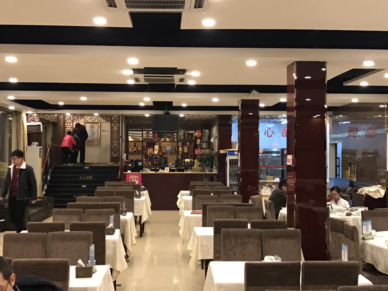 0分1 条点评 九头鸟酒家(航天桥店) 4.2分59 条点评