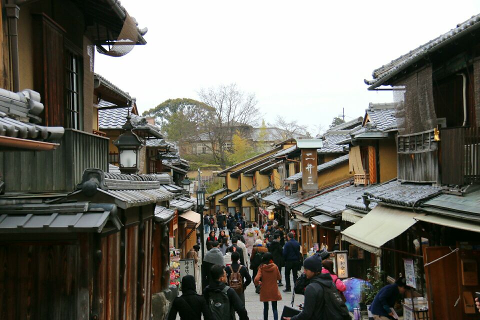 【携程攻略】京都三年坂二年坂景点,从清水寺下山路,不知不觉绕开了三