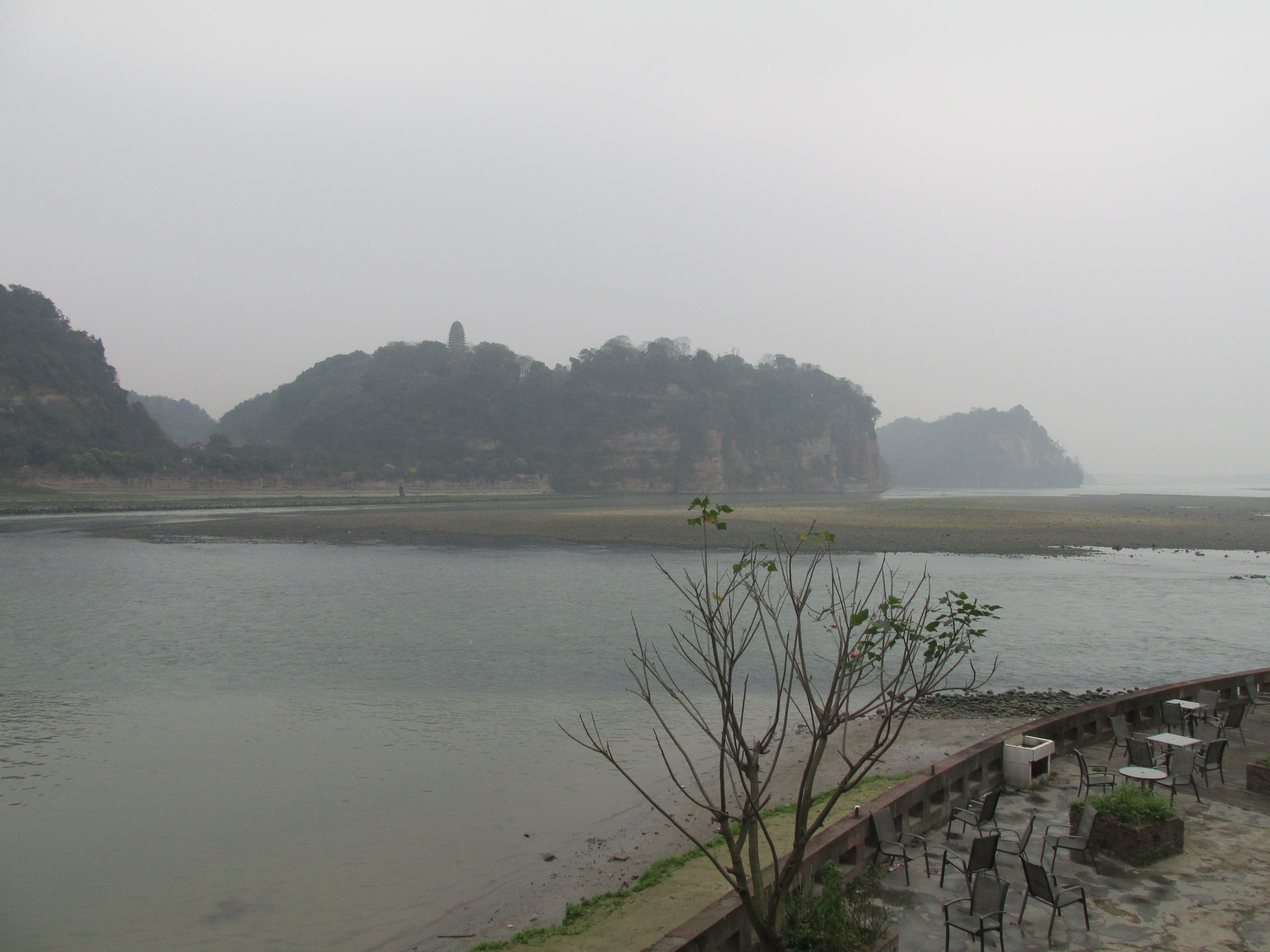 【携程攻略】乐山巨型睡佛适合朋友出游旅游吗,巨型睡佛朋友出游景点