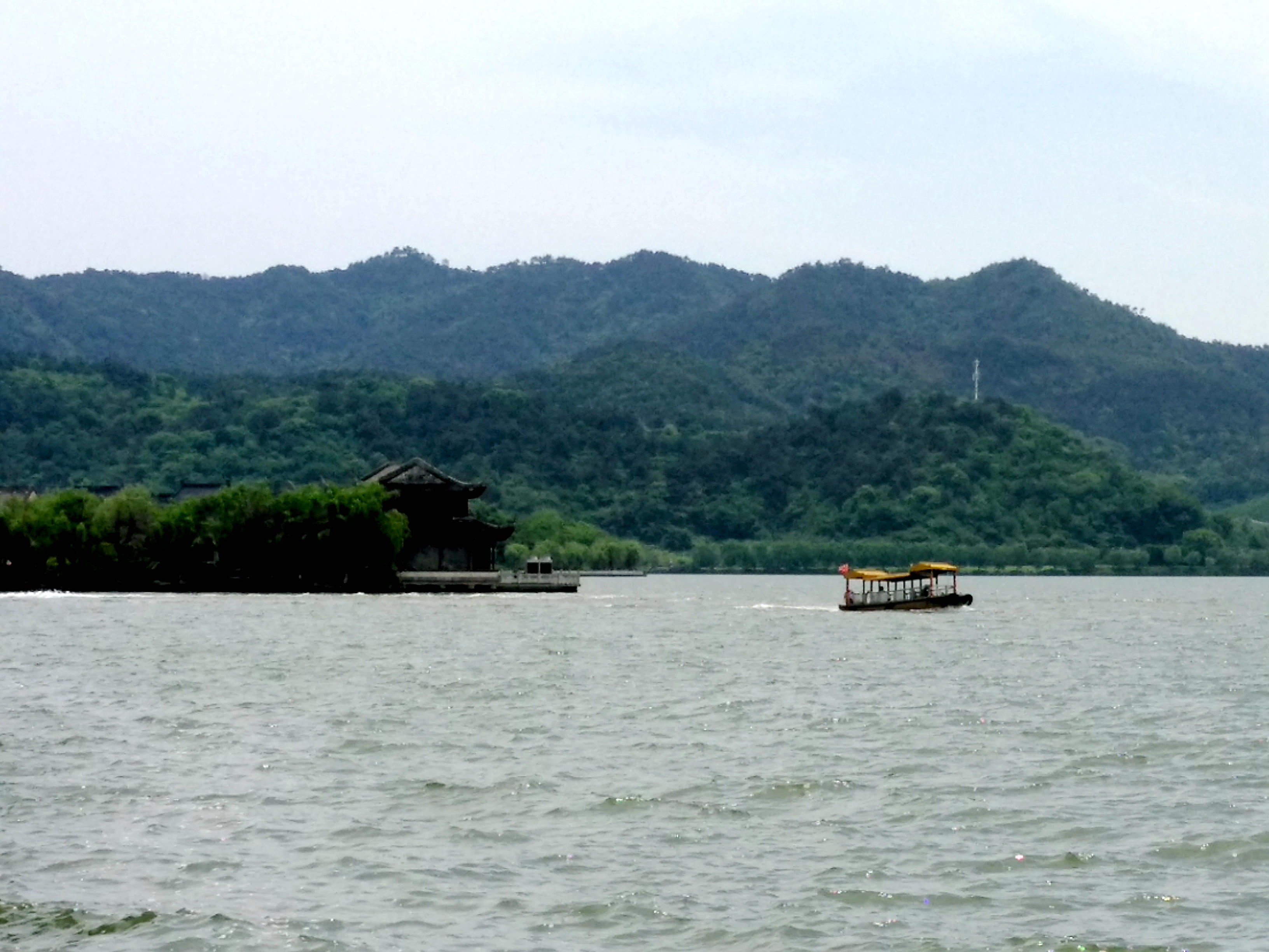 東錢湖小普陀