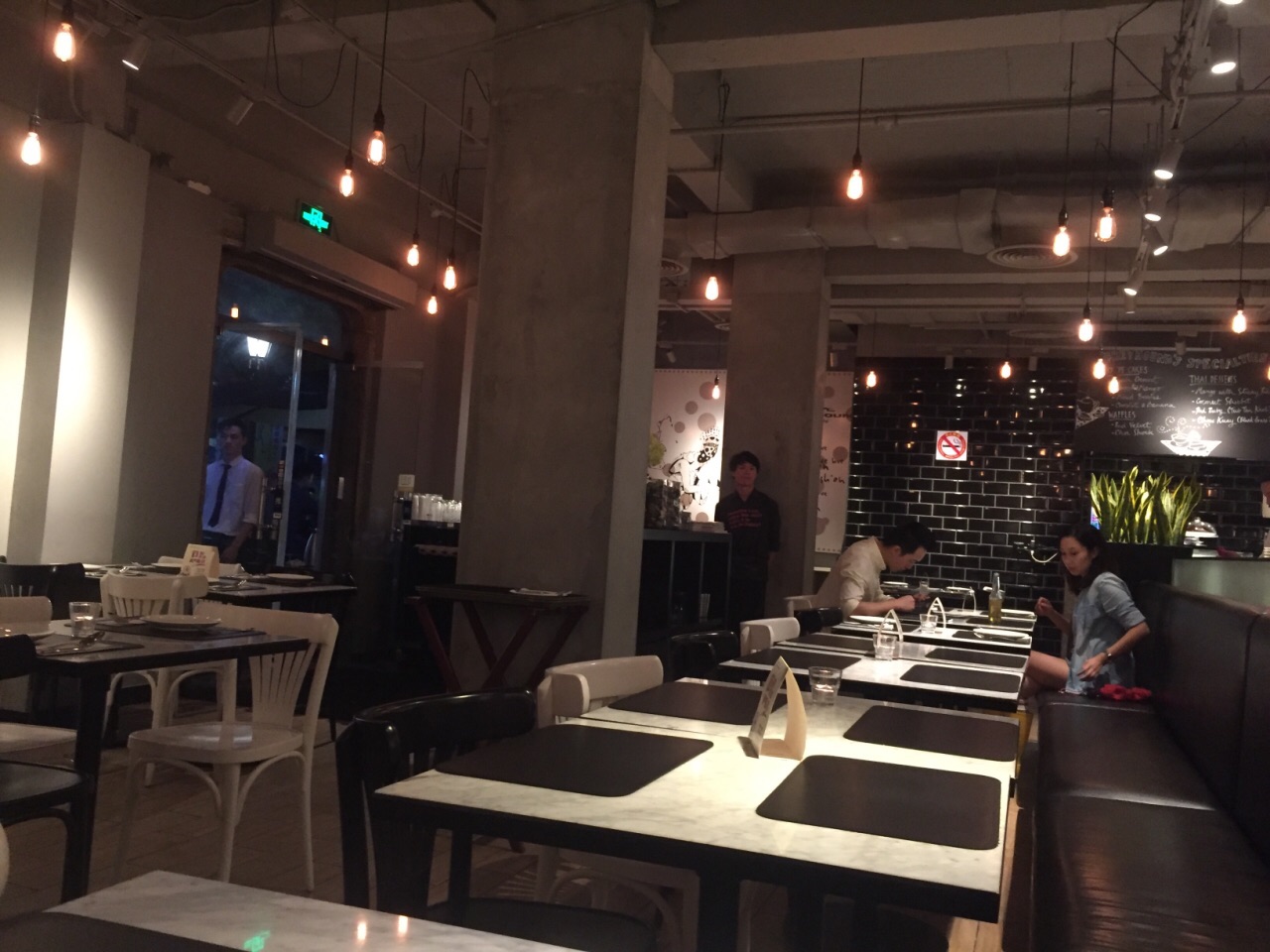 灰狗·潮泰意·餐厅greyhound(新天地太仓路店)