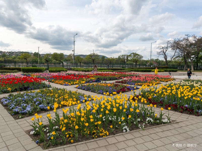 布達佩斯拉烏爾 瓦倫貝格紀念公園攻略-拉烏爾 瓦倫貝格紀念公園門票