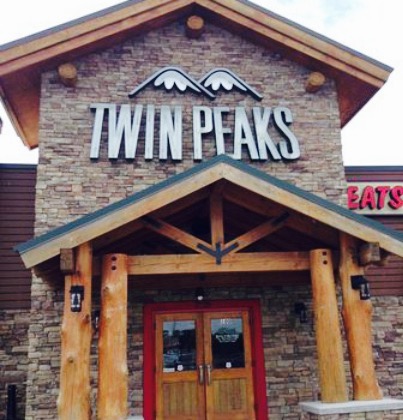 twin peaks restaurants 酒吧/酒馆 直线距离2.0km