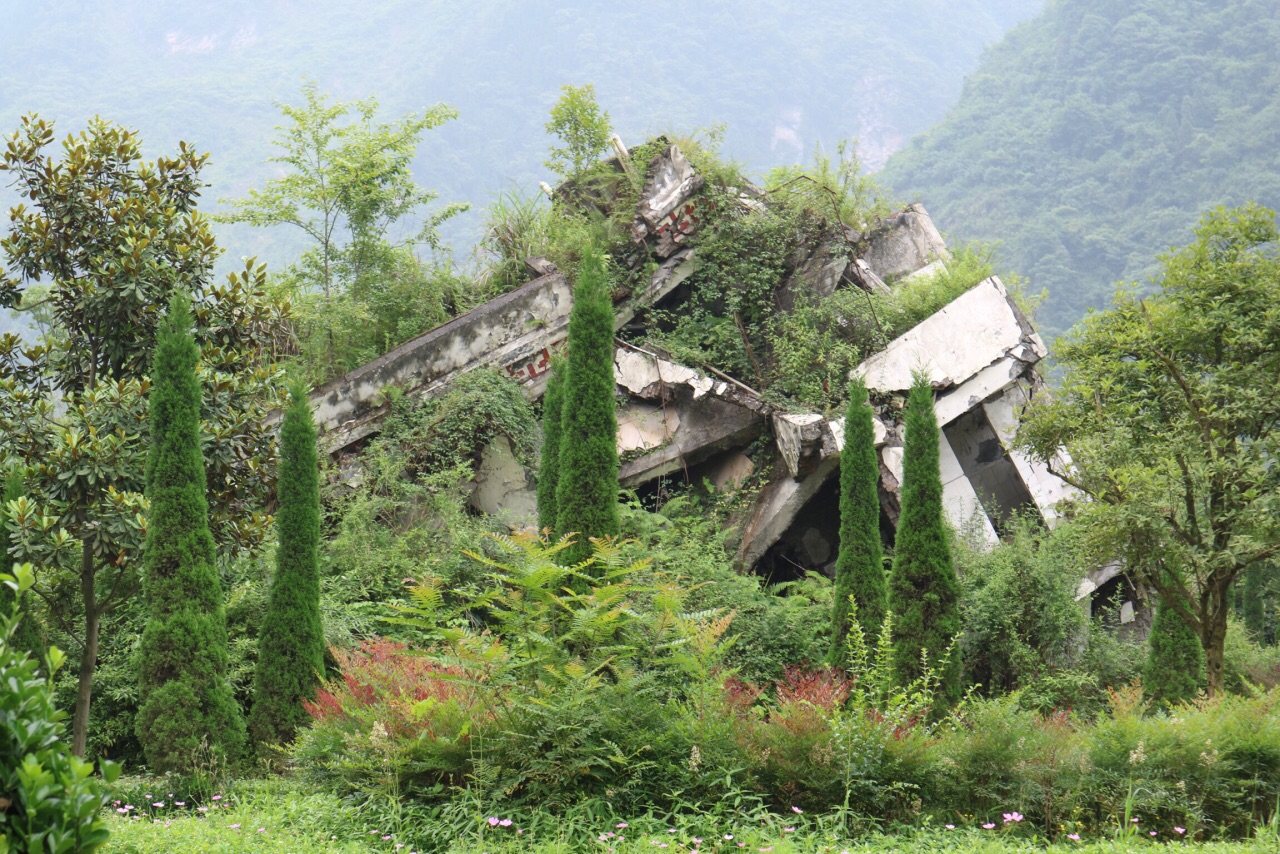九年了那些从生死线让的映秀人你们太棒了因为你们坚强你们重建了自己