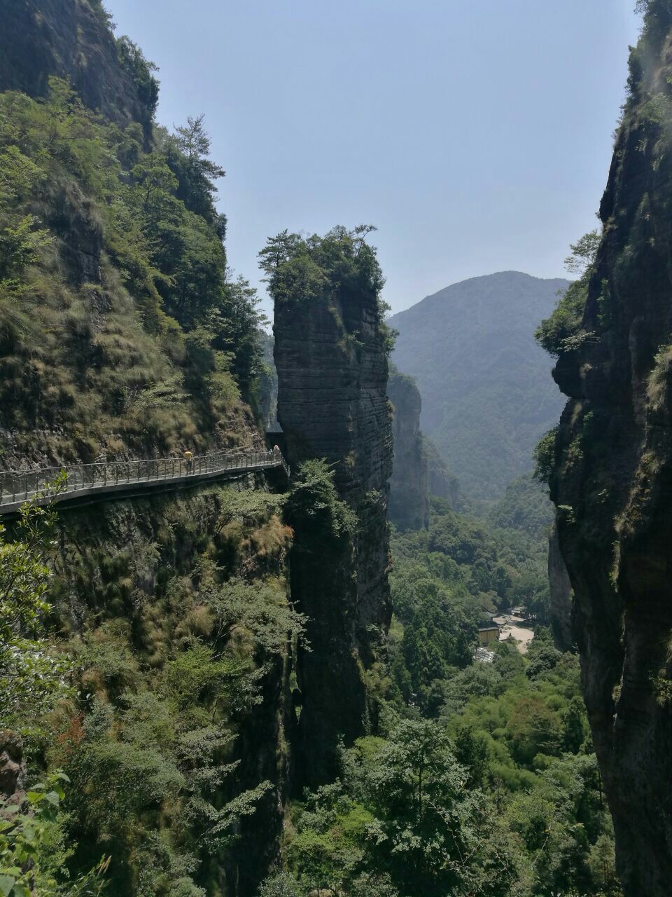 【攜程攻略】雁蕩山雁蕩山景點,夏天去有點熱,但是比起城市還是好很多