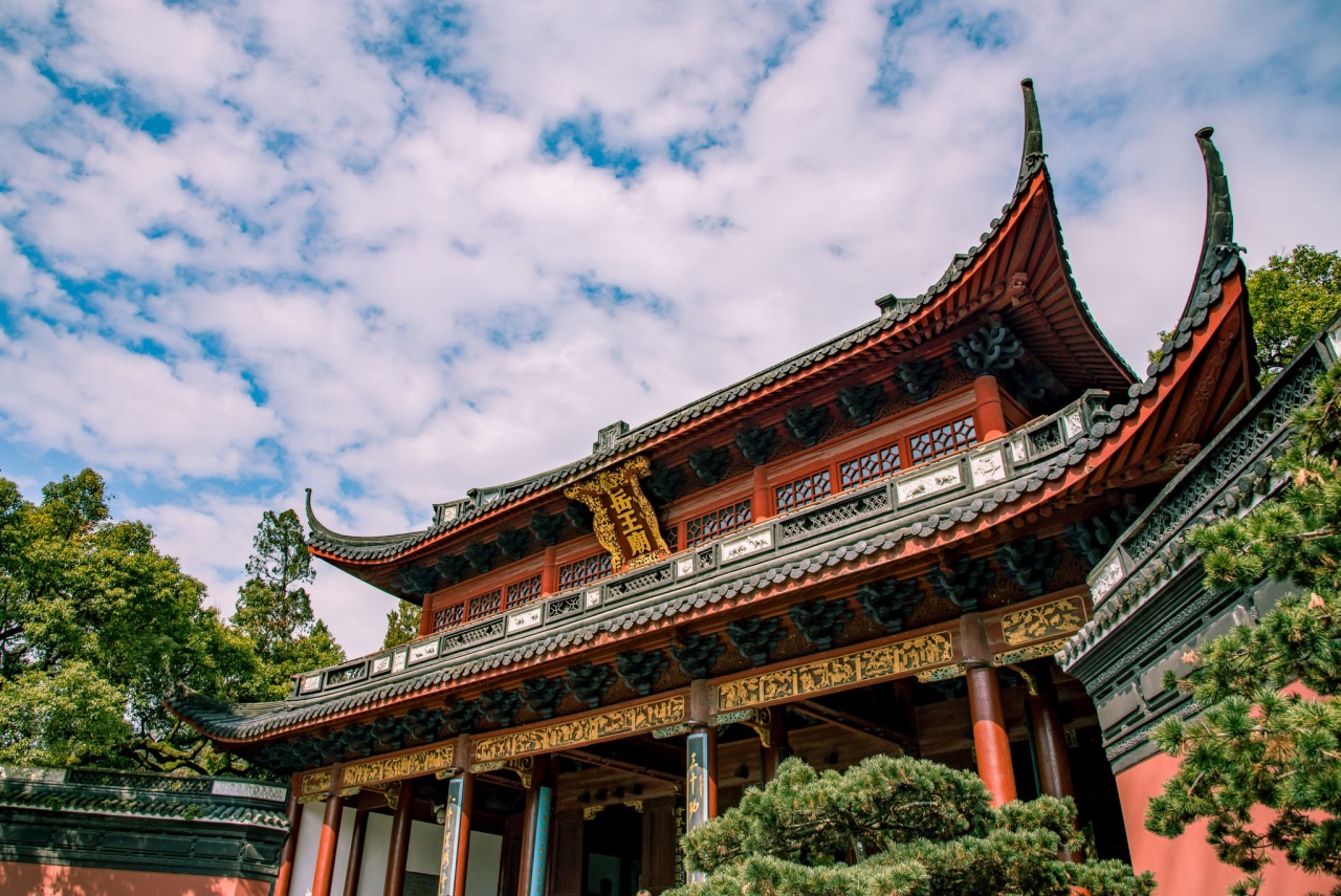 杭州西湖 靈隱寺 雷峰塔一日遊【滿評分15人團 遊船 佛學禪修 純玩無