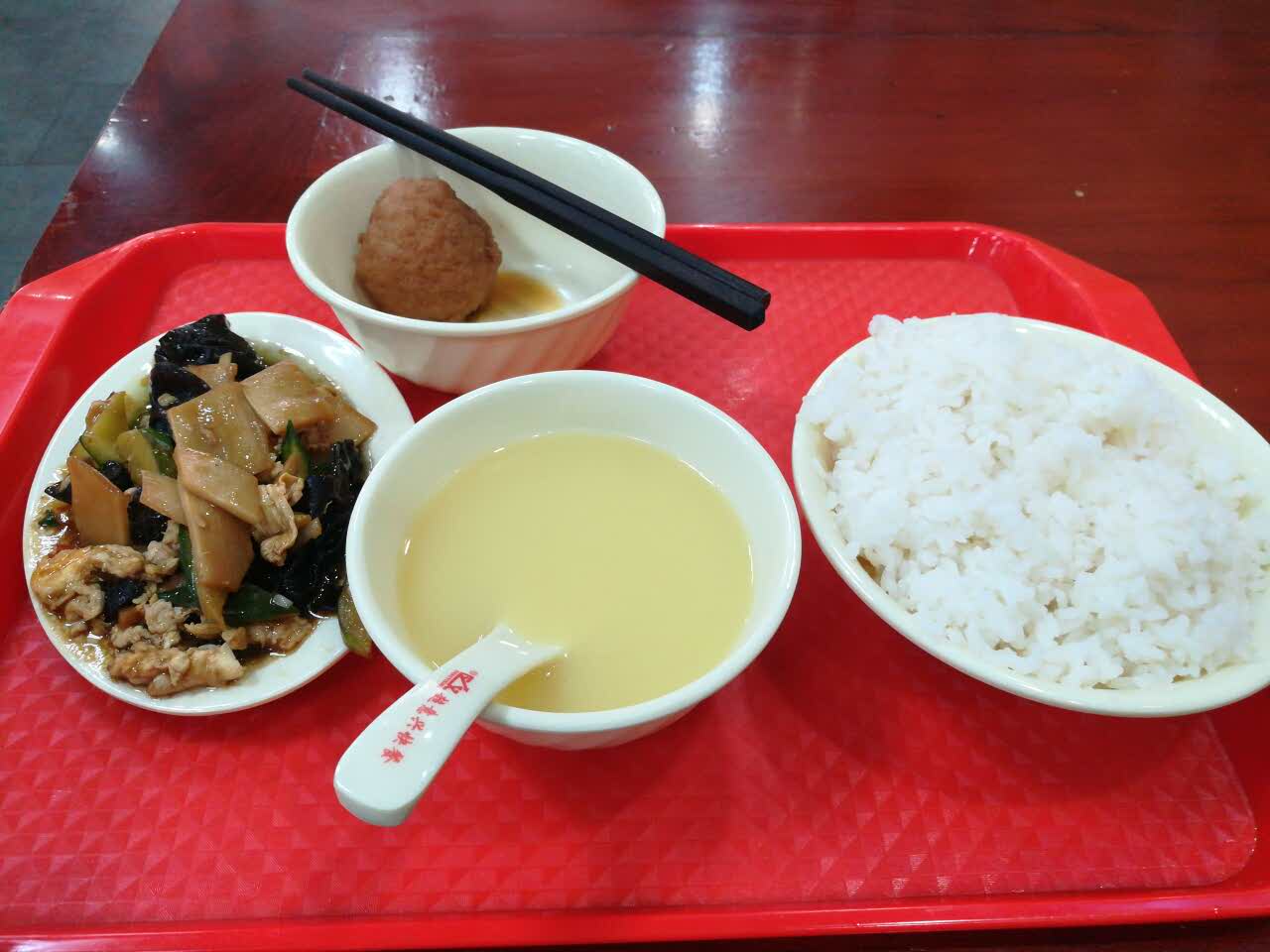 2021超意兴快餐(成丰店)美食餐厅,每天早上都过来吃,环境不错.