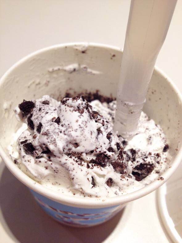 奥利奥麦旋风搞活动,平时就很爱吃跟奥利奥有关的美食,路过麦当劳也是