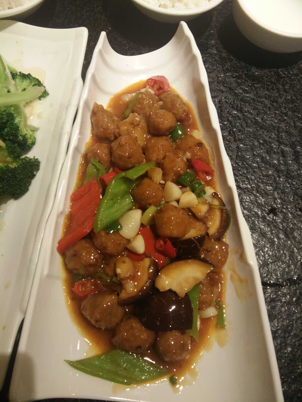 咪咕咪咕东北马马菜(万达广场西安民乐园店)