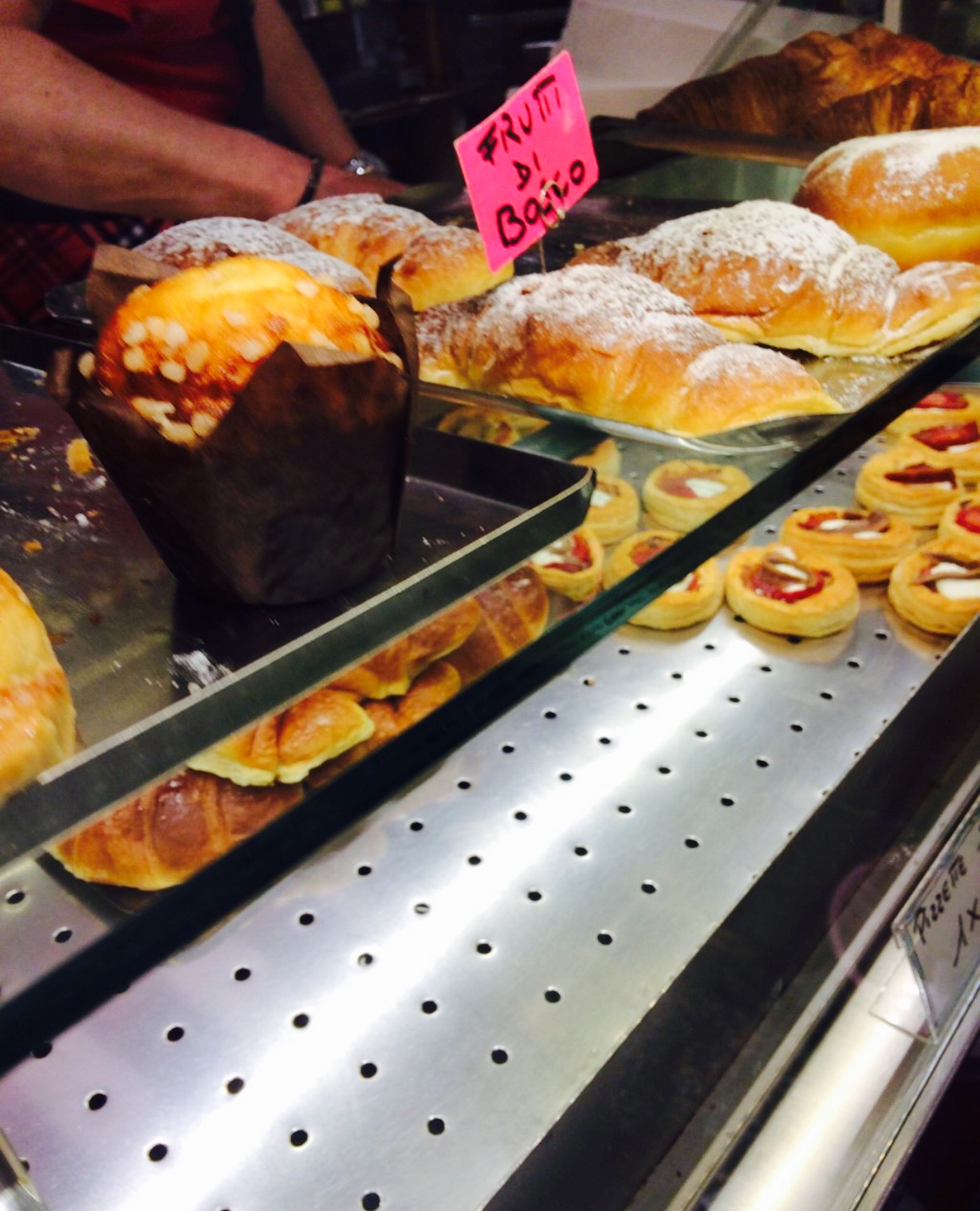 pasticceria bar targa 西餐 直线距离 100m