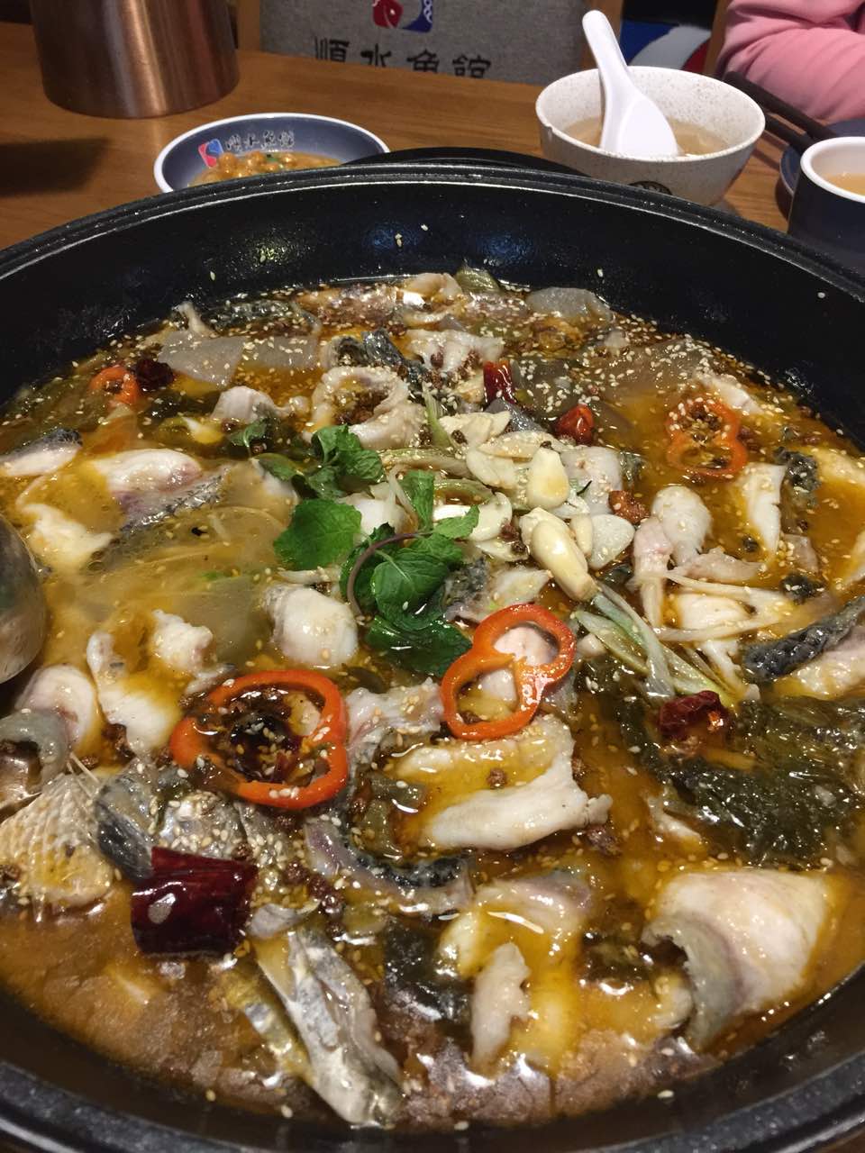 順水魚館酸菜魚火鍋