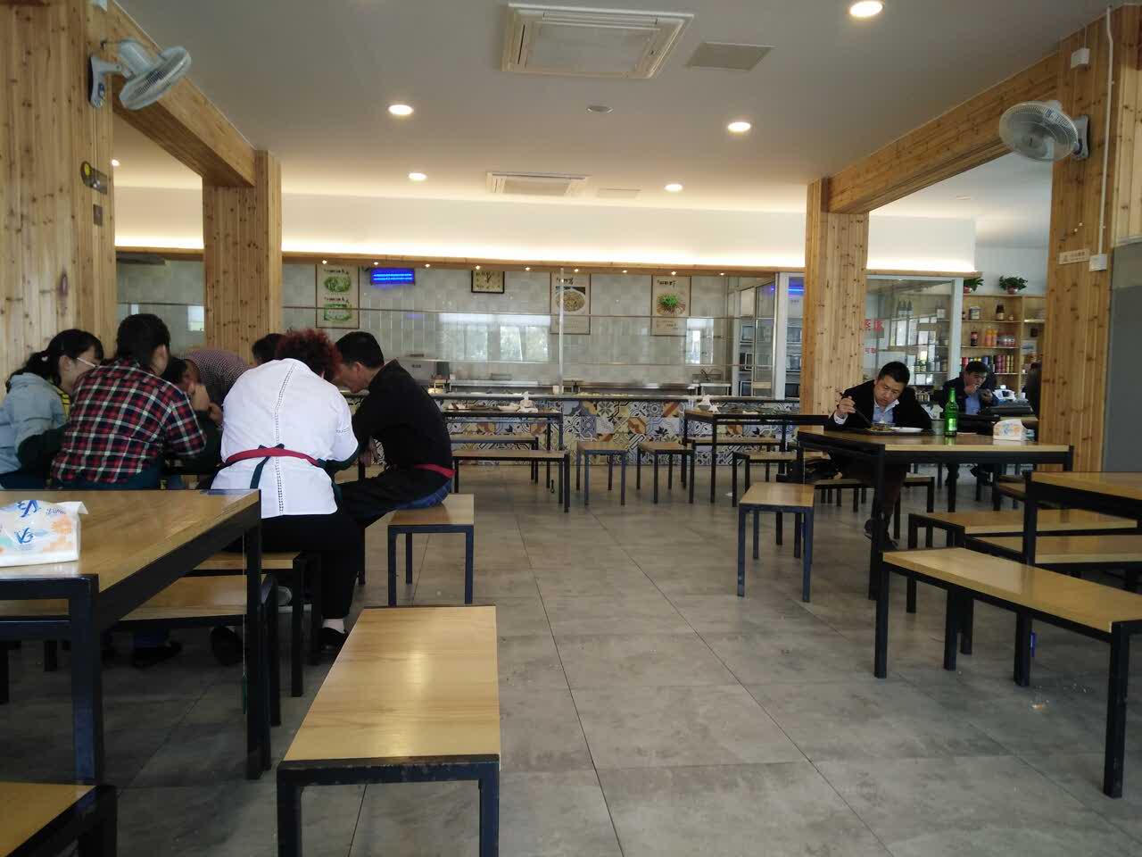 2021咸炝虾大食堂美食餐厅,真的价格实惠,食物也卫生! 【去哪儿攻略】