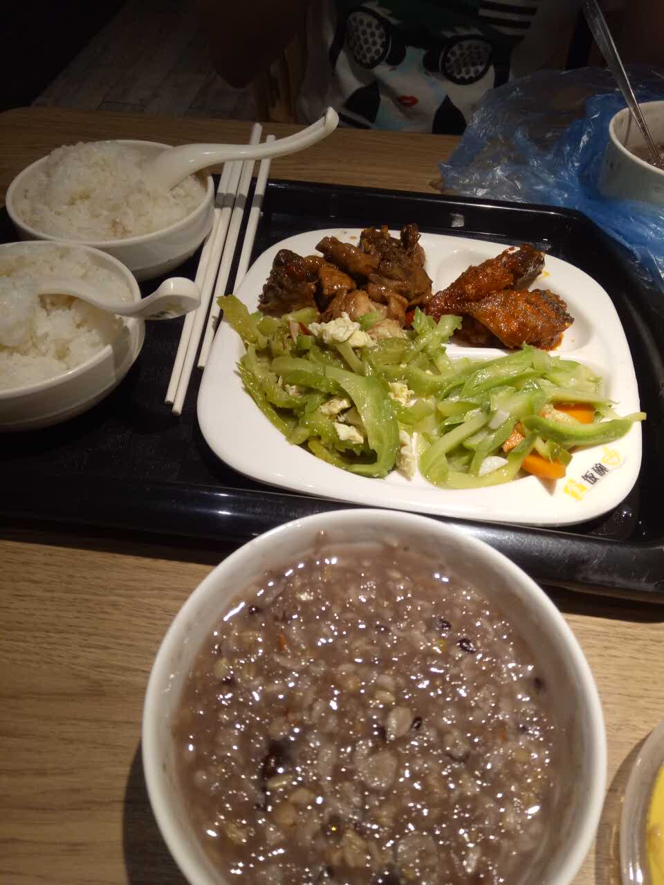 上海金饭碗中式快餐(晶品店)好吃吗,金饭碗中式快餐(晶品店)味道怎么