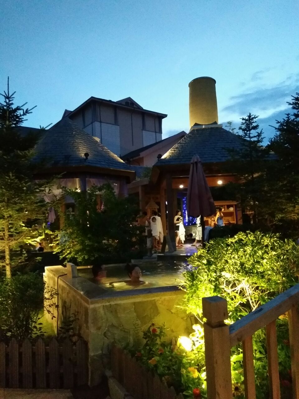 【携程美食林】抚松长白山万达智选假日酒店-智空间餐馆,非常好的度假