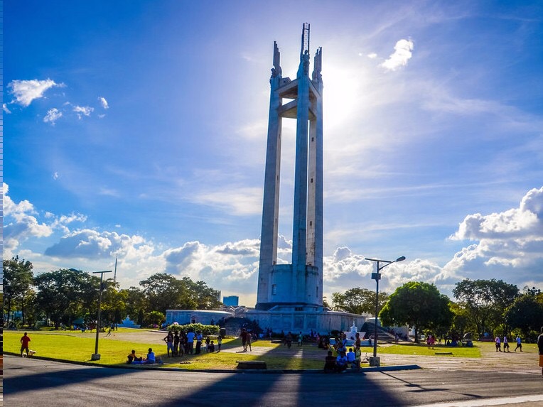 奎松圆形纪念广场