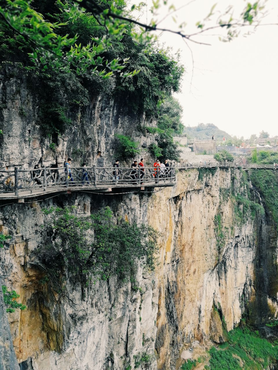 【攜程攻略】銅仁硃砂古鎮景點,去的時候是五一假期第二天,青旅老闆說