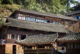 2-Day Kaili Tour: Explore Nanhuamiao Village, Historical Charm of Xiasi Town