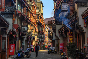 佛坪游记图文-这条老街深藏不露，于群山苍莽隐世三百余年，尽显徽派遗韵