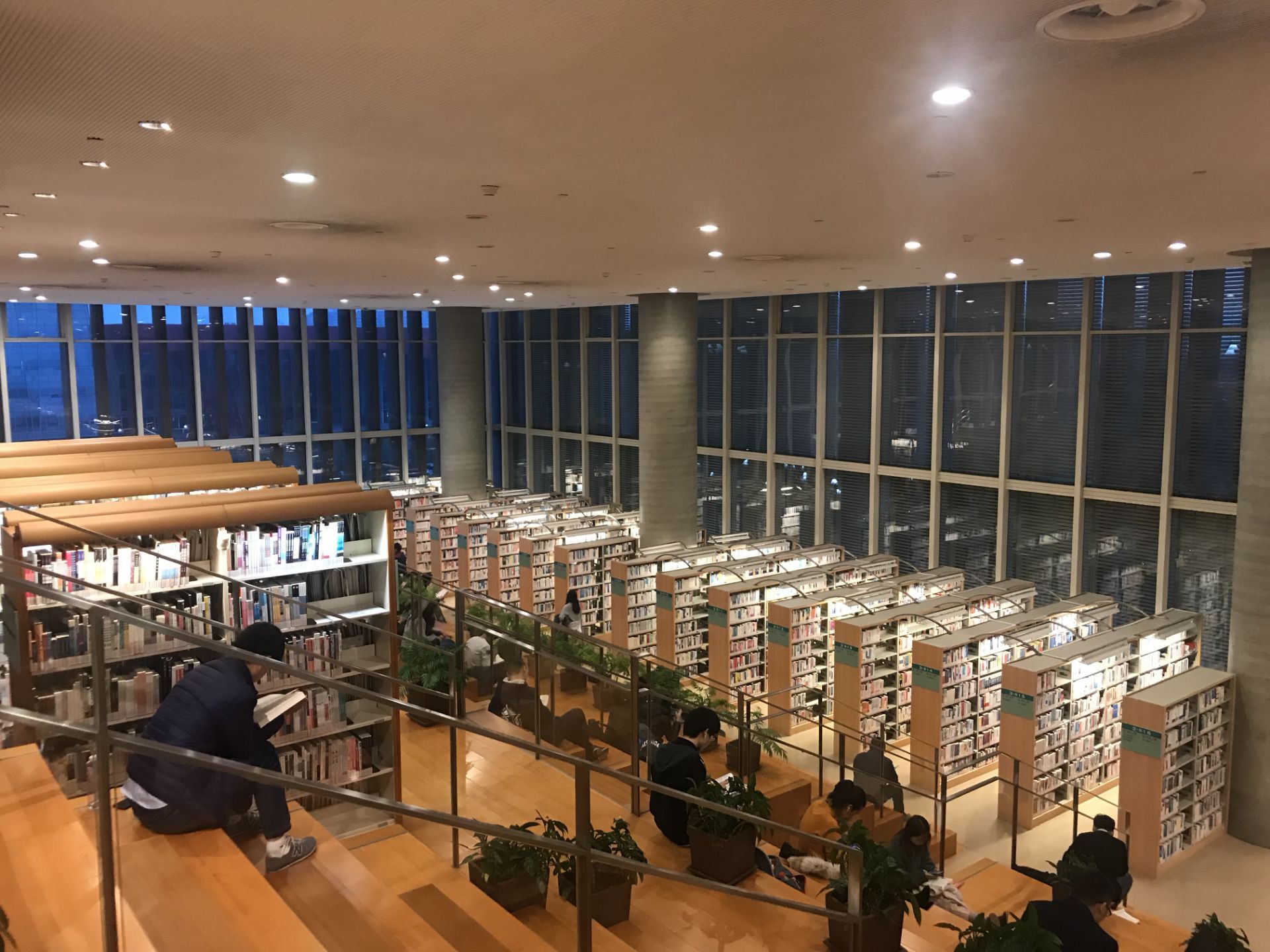 上海有哪些值得一去的图书馆？ - 知乎
