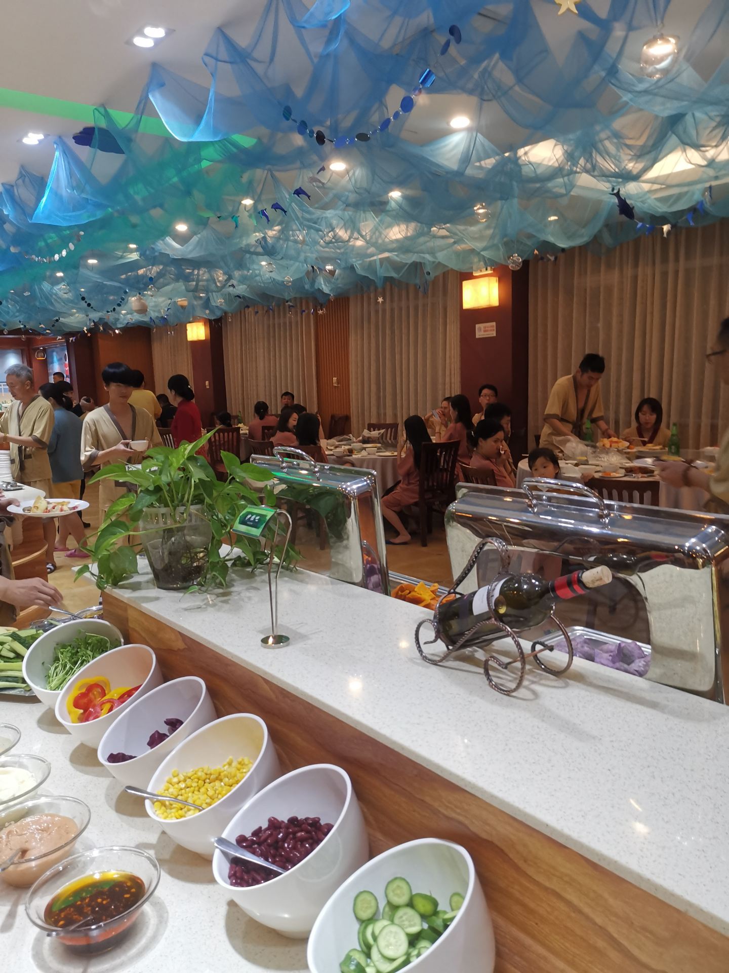 温泉乐园自助餐厅 4.0 分   条点评 87 /人 快餐简餐 直线距离766m