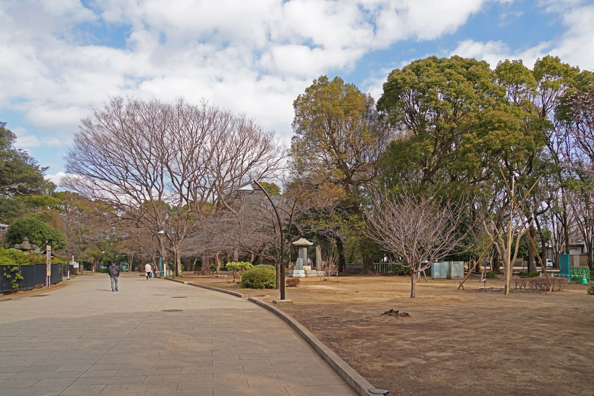 【攜程攻略】東京上野公園景點,地鐵到上野站,這是一個人流量很大的