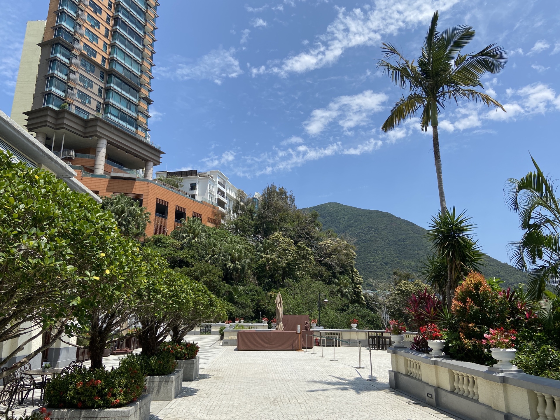 香港浅水湾道117号别墅，沙滩海景，背山面海诚意出售 - 香港房地产香港房价