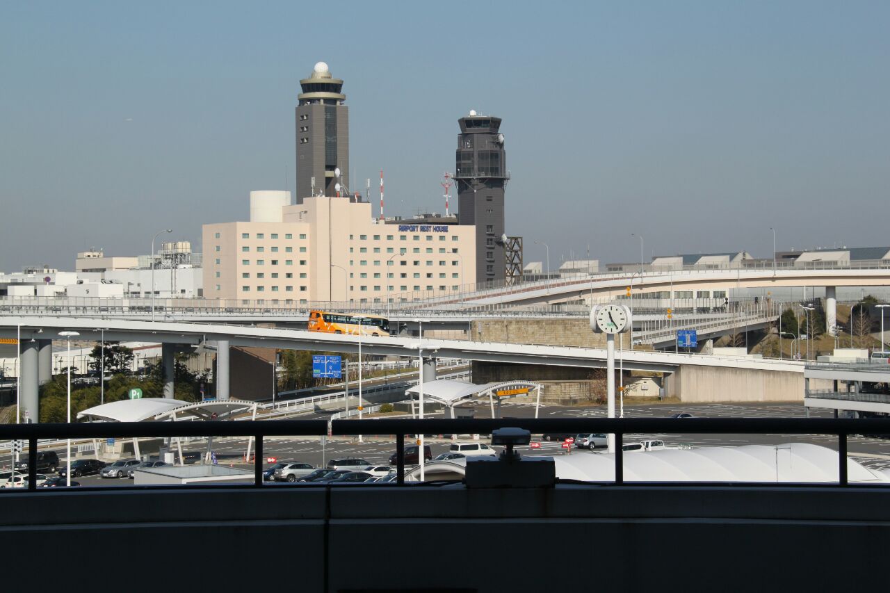 成田机场航站楼图片