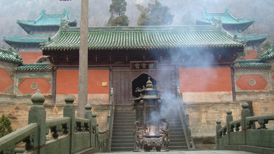 紫霄宮在武當山上,是景區內的一所宮殿.