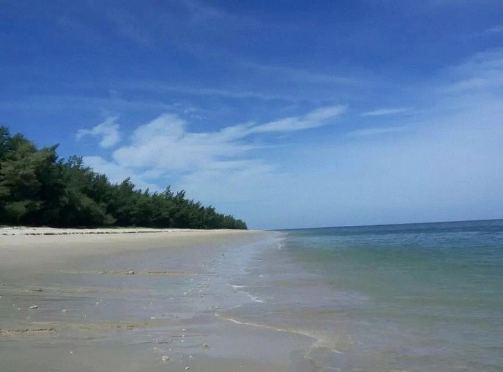 【携程攻略】儋州叶榕海滩景点,这是还没有被开发的海滩,很安静