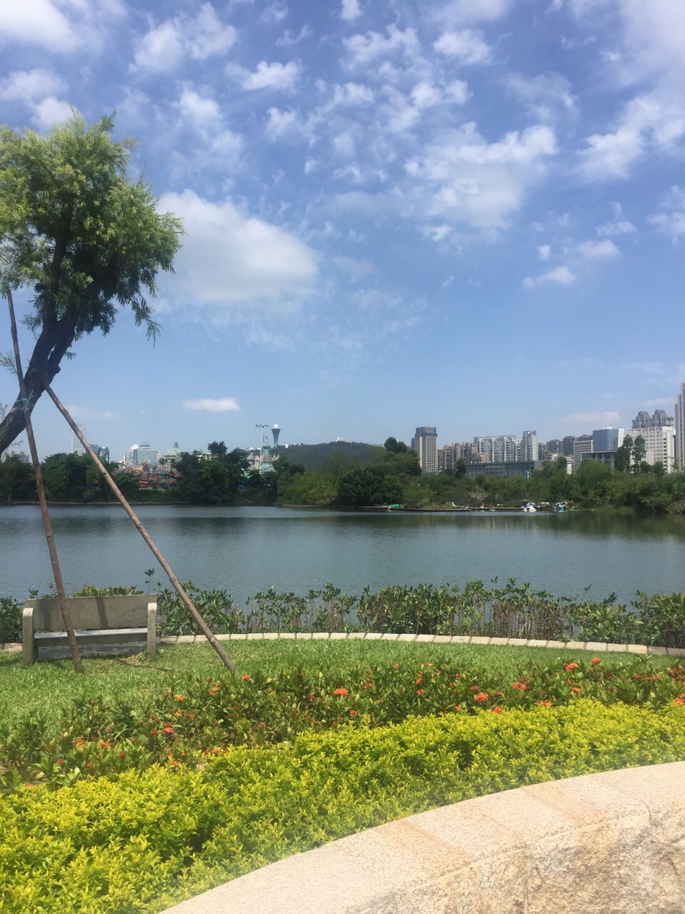 【攜程攻略】廈門南湖公園景點,廈門南湖公園經過重新休整後,景色更加