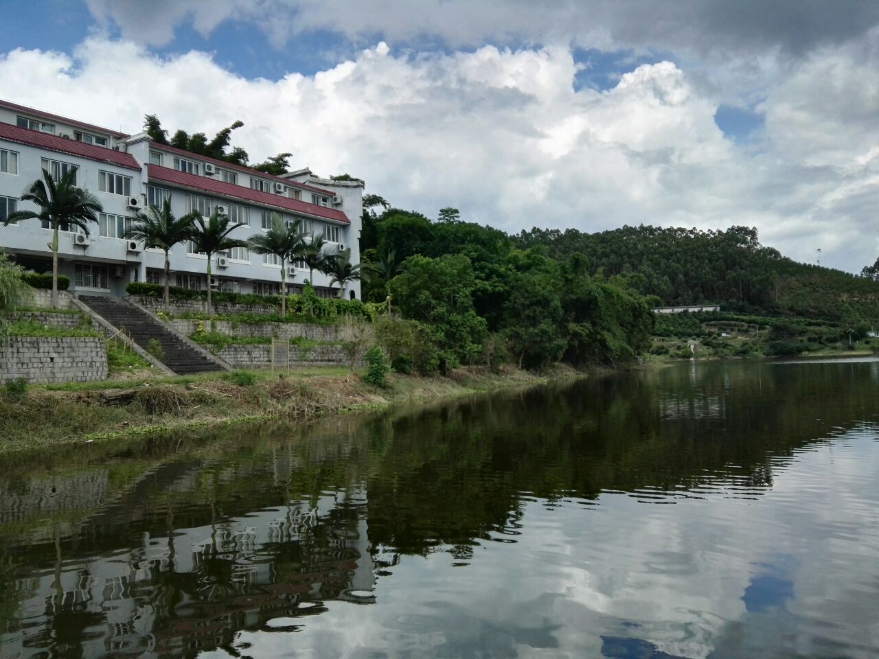 鹿寨月岛湖景区图片